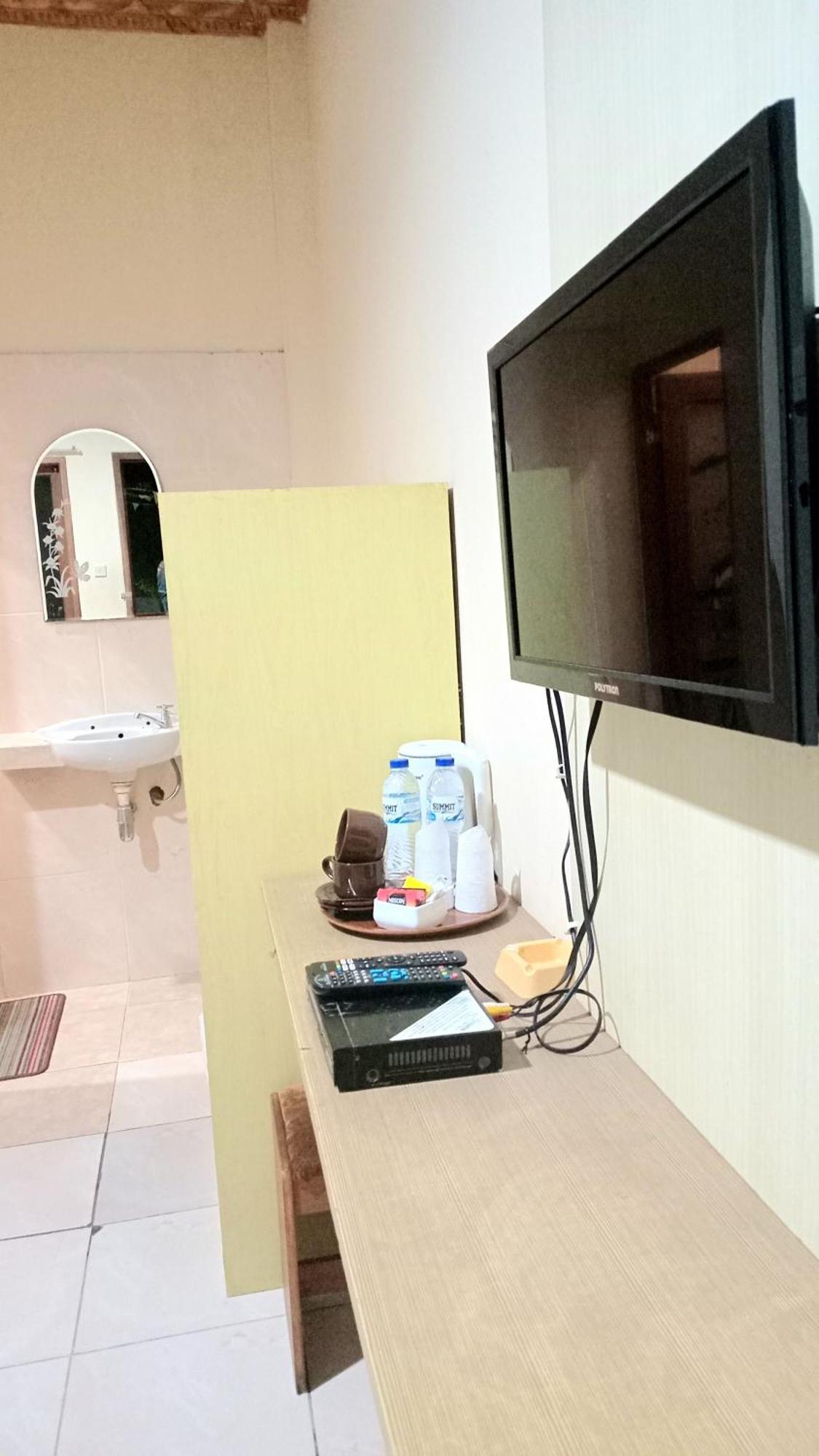 Bayak Hotel Bumdes Cipayung & Resort Ciguntur エクステリア 写真